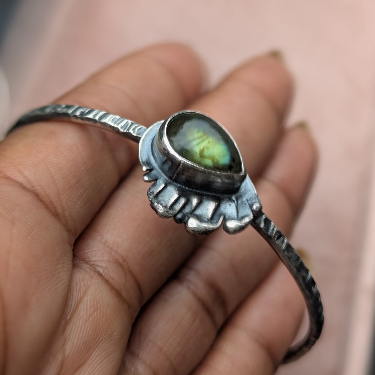 Meraki Bracelet - Labradorite