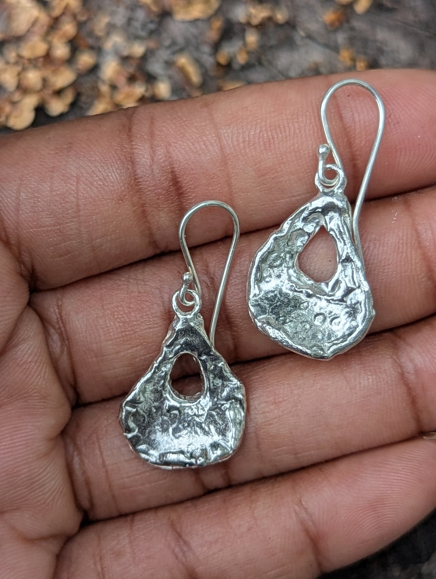 Oyster Earrings - Small Silver
